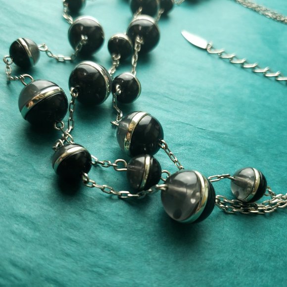 2/20$ Coldwater creek necklace 2 tone beads 3 strands - Picture 5 of 6